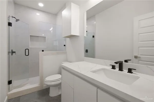 $1,250 | 901 East Yuma Avenue, Unit 1001, McAllen, TX 78503