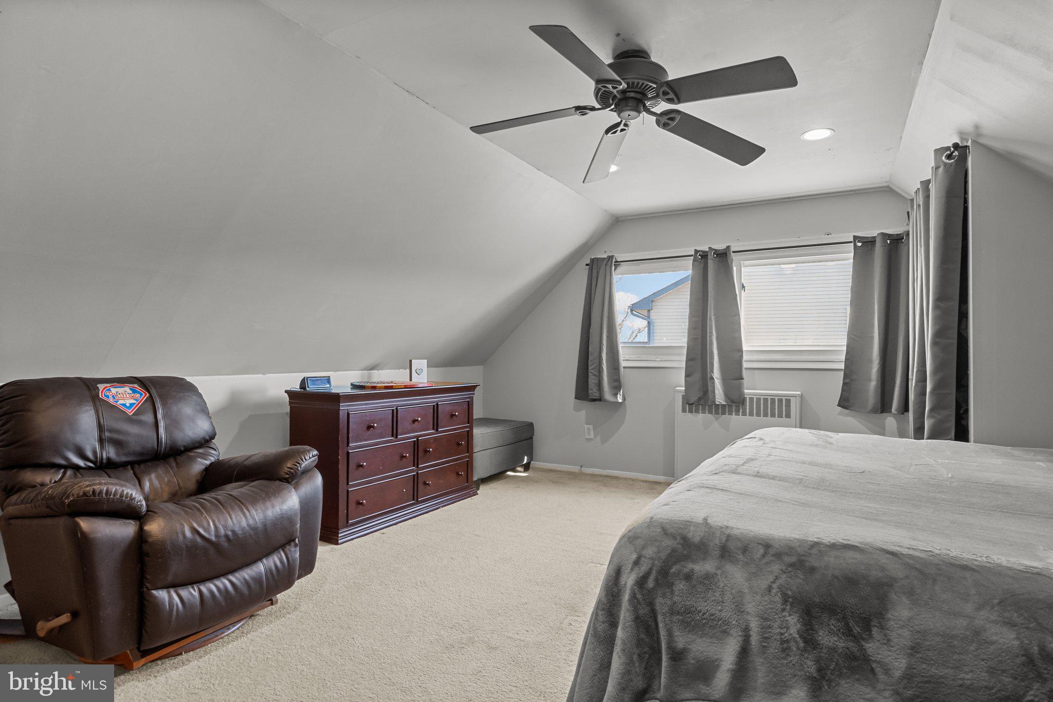 25 Queens Bridge Road Levittown, PA 19057 - Photo 15 of 22 Gallery Image 15