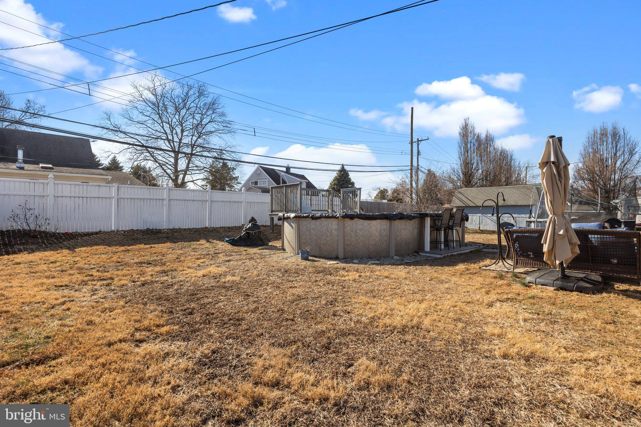25 Queens Bridge Road Levittown, PA 19057 - Photo 18 of 22 Gallery Image 18