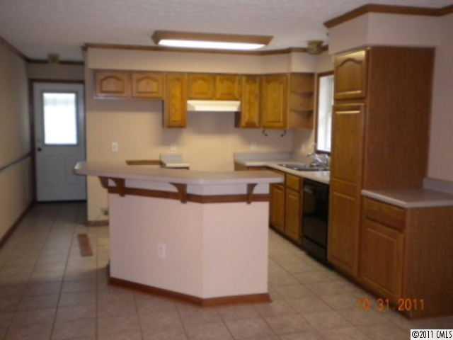 8225 Potter Road Matthews, NC 28104 - Photo 3 of 9 Gallery Image 3