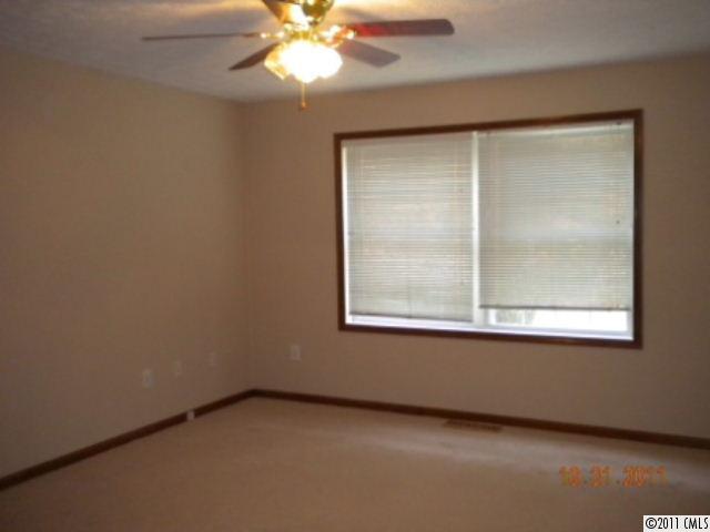 8225 Potter Road Matthews, NC 28104 - Photo 6 of 9 Gallery Image 6