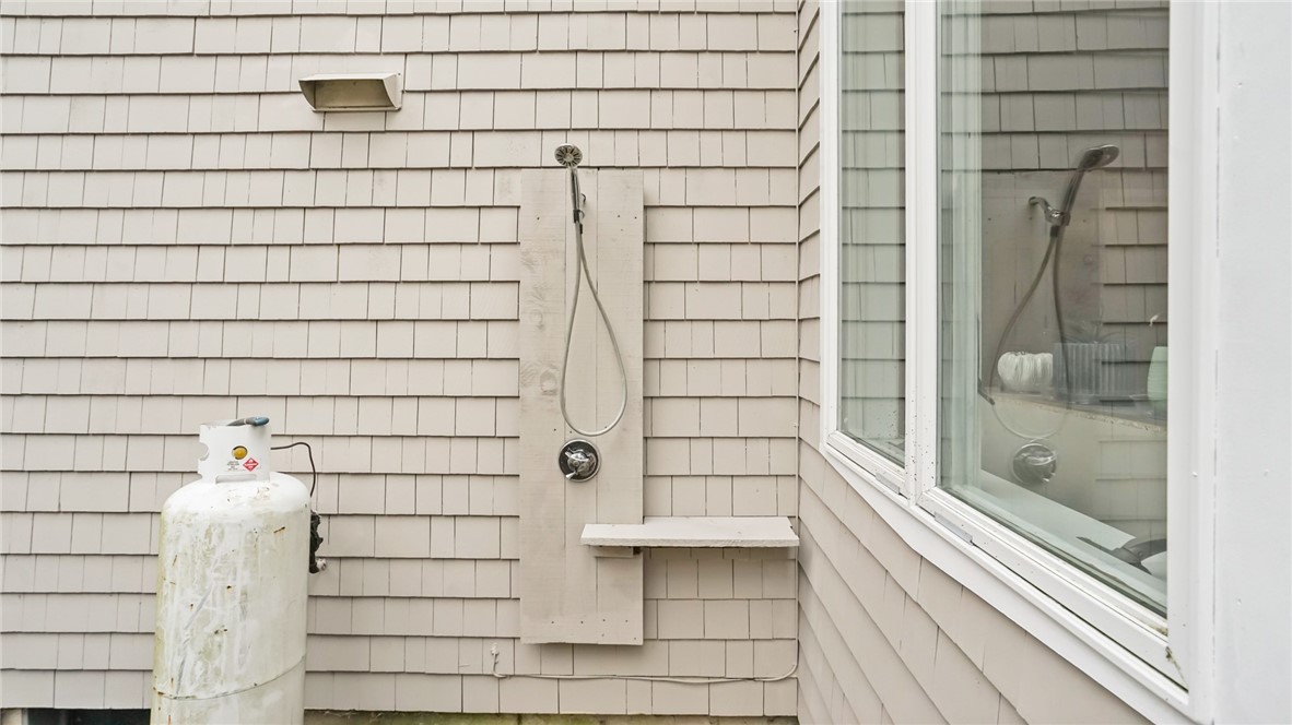 39 Beaver River Road Richmond, RI 02892 - Photo 4 of 42