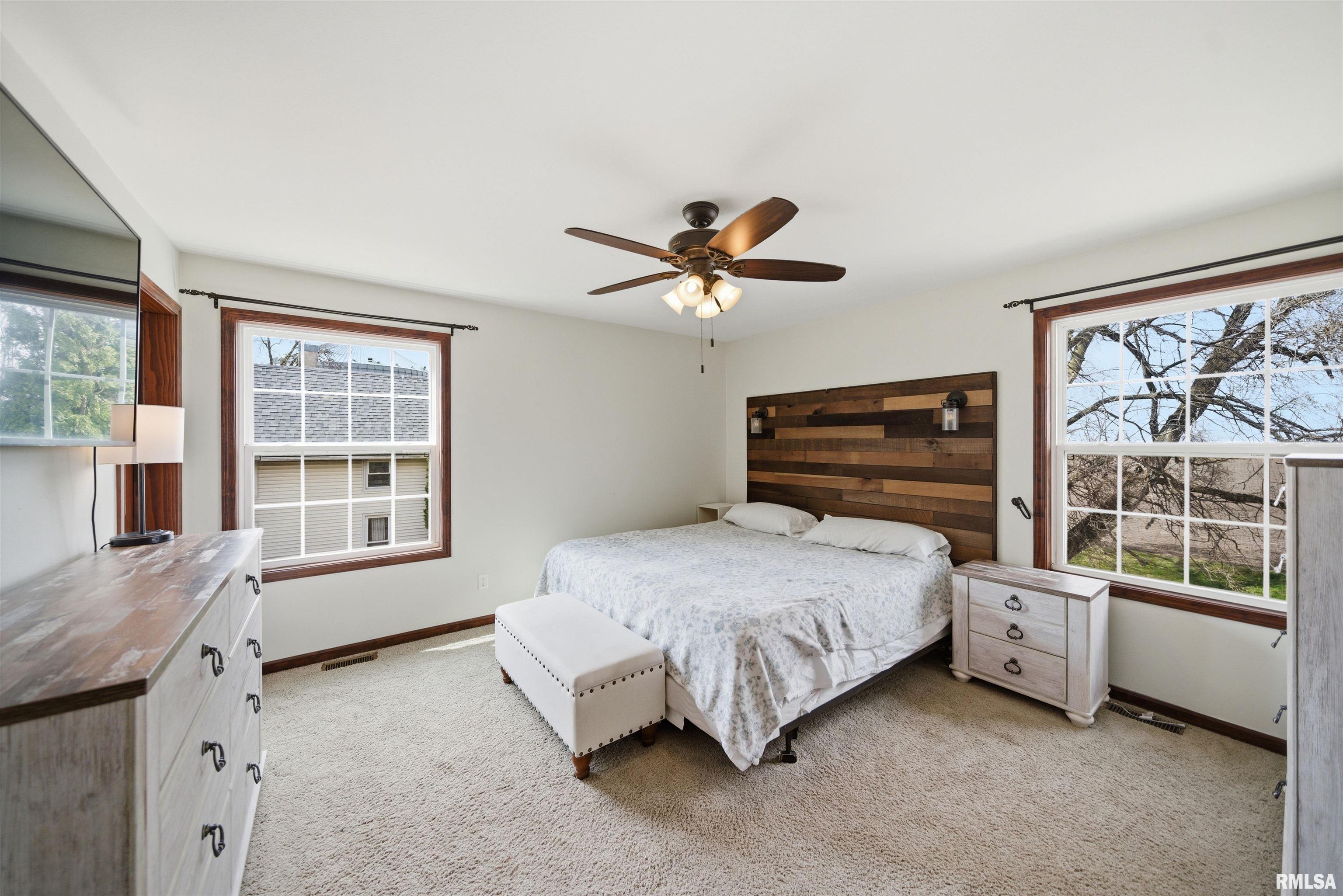 105 East Clinton Street Toulon, IL 61483 - Photo 13 of 28
