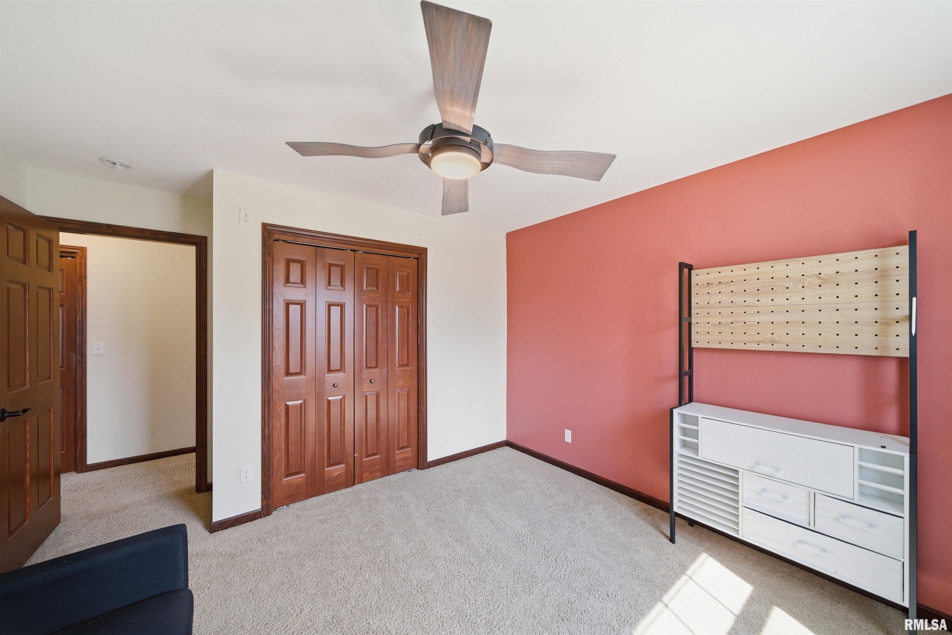 105 East Clinton Street Toulon, IL 61483 - Photo 19 of 28