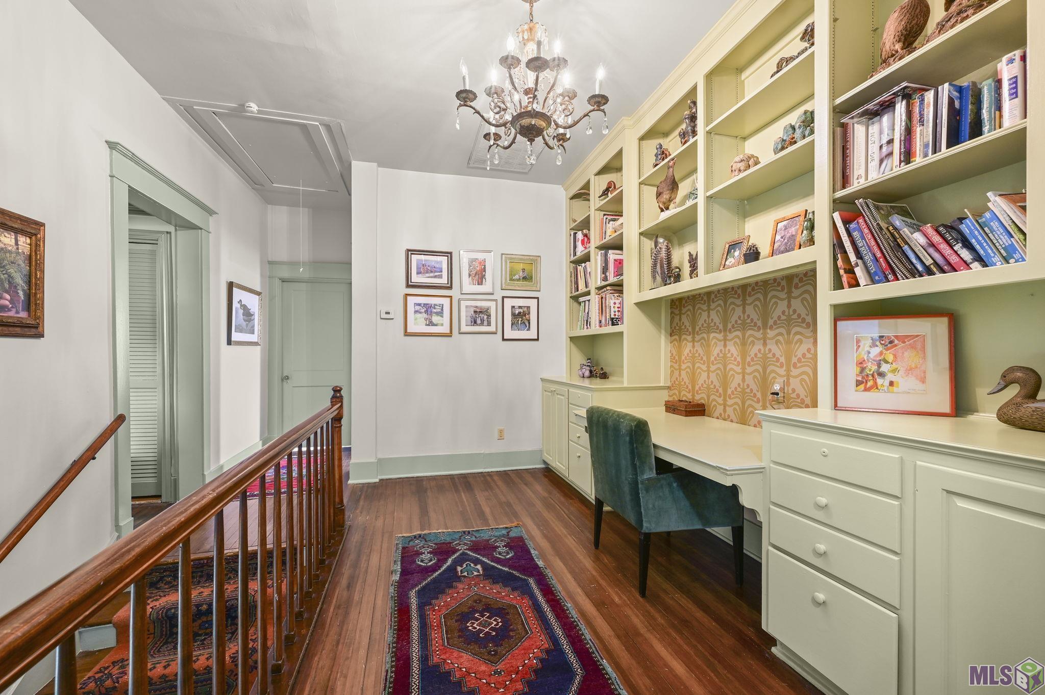 2247 Oleander Street Baton Rouge, LA 70806 - Photo 22 of 43 Landing/Office
