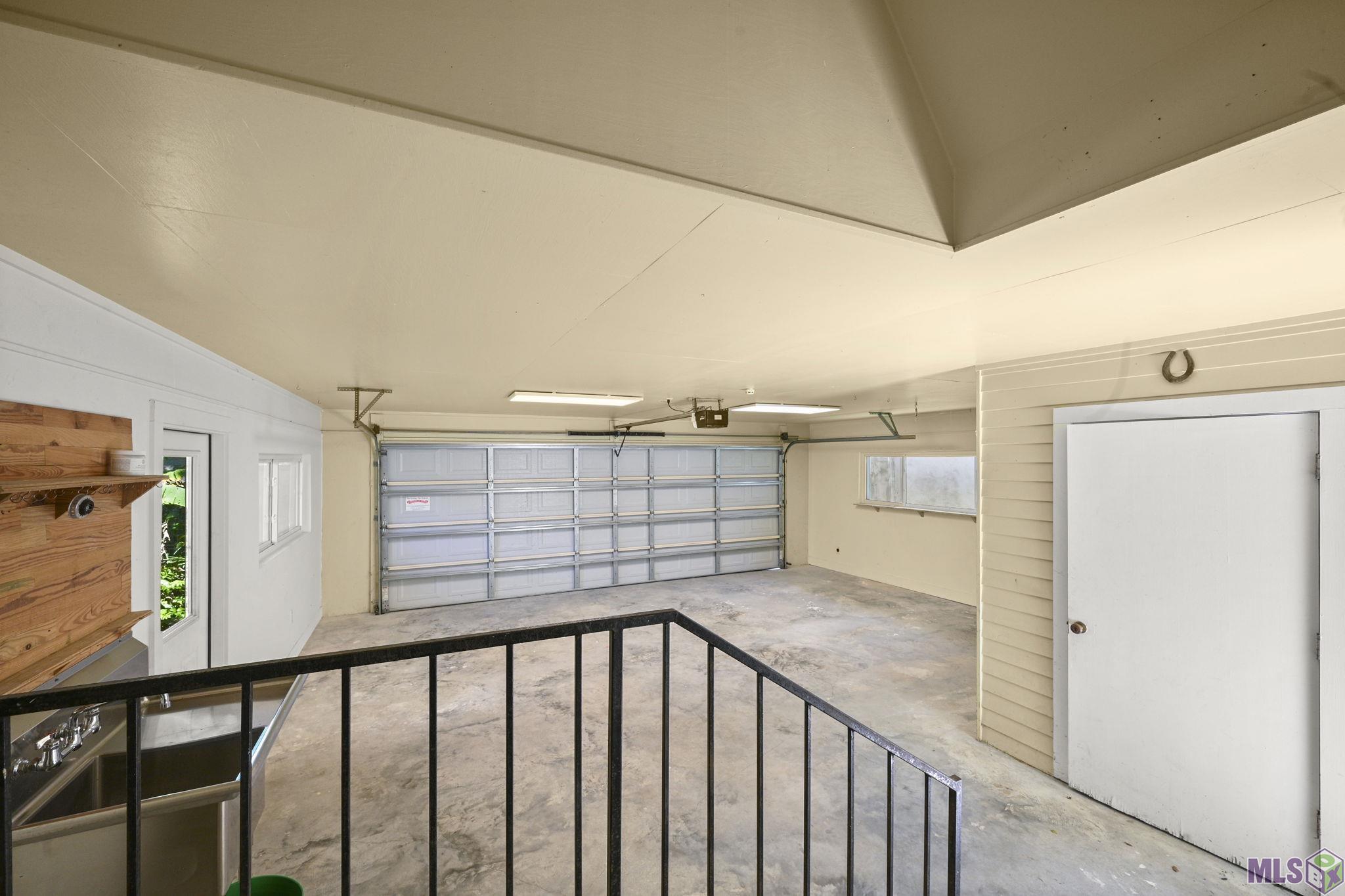 2247 Oleander Street Baton Rouge, LA 70806 - Photo 40 of 43 Heated/cooled garage