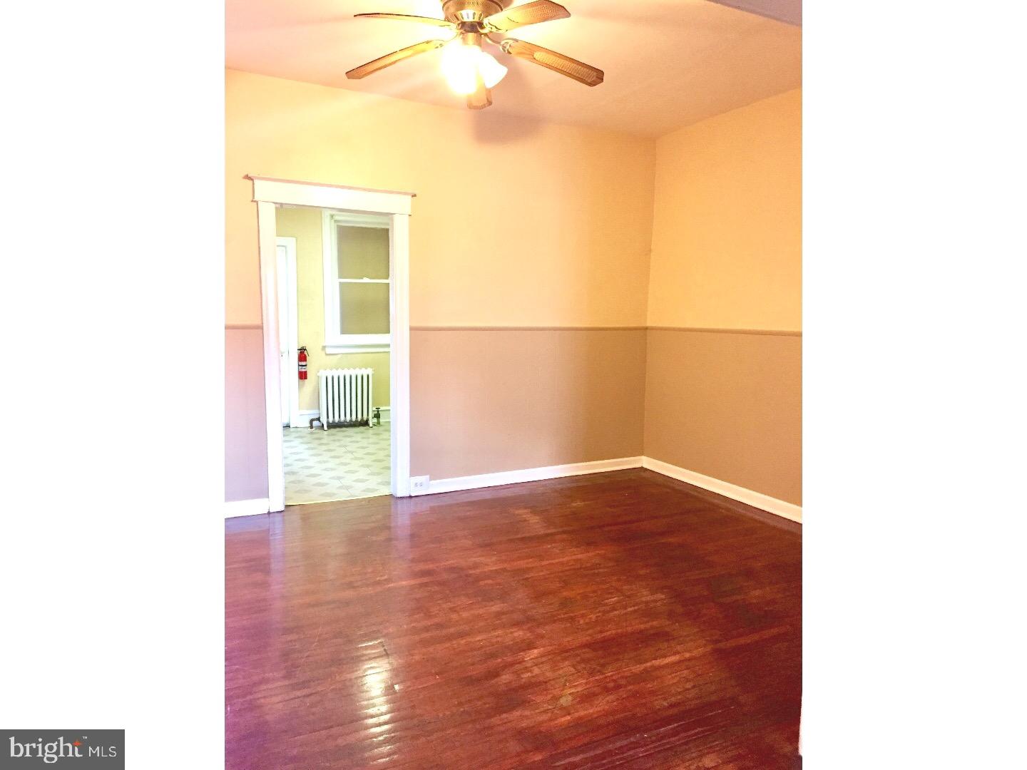 16 Golf Road Upper Darby, PA 19082 - Photo 4 of 19 Dining Room