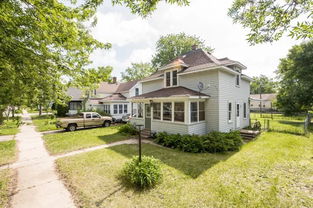 $167,000 | 610 2nd Street Southwest, Wadena, MN 56482