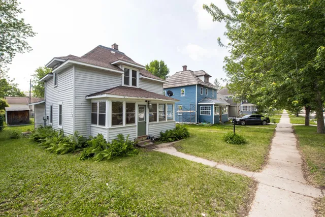 $167,000 | 610 2nd Street Southwest, Wadena, MN 56482