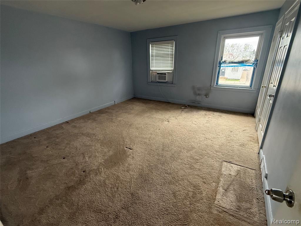6306 Schaefer Road Dearborn, MI 48126 - Photo 15 of 17