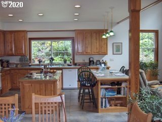 801 Starveout Creek Road Azalea, OR 97410 - Photo 17 of 30 Gallery Image 17