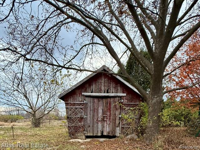 7448 Gale Road Grand Blanc, MI 48439 - Photo 22 of 58