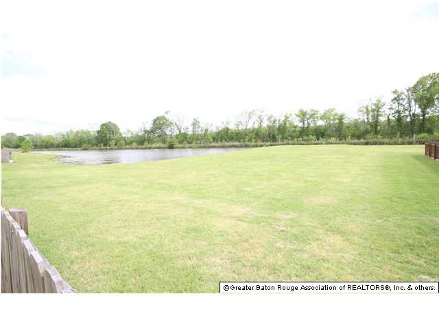 10818 Springtree Avenue Baton Rouge, LA 70810 - Photo 14 of 19 Gallery Image 14