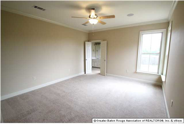 10818 Springtree Avenue Baton Rouge, LA 70810 - Photo 4 of 19 Gallery Image 4