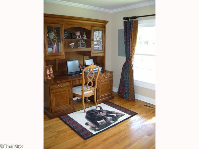 6613 Coltrane Mill Road Greensboro, NC 27406 - Photo 4 of 16 Studio/Study/Office.
