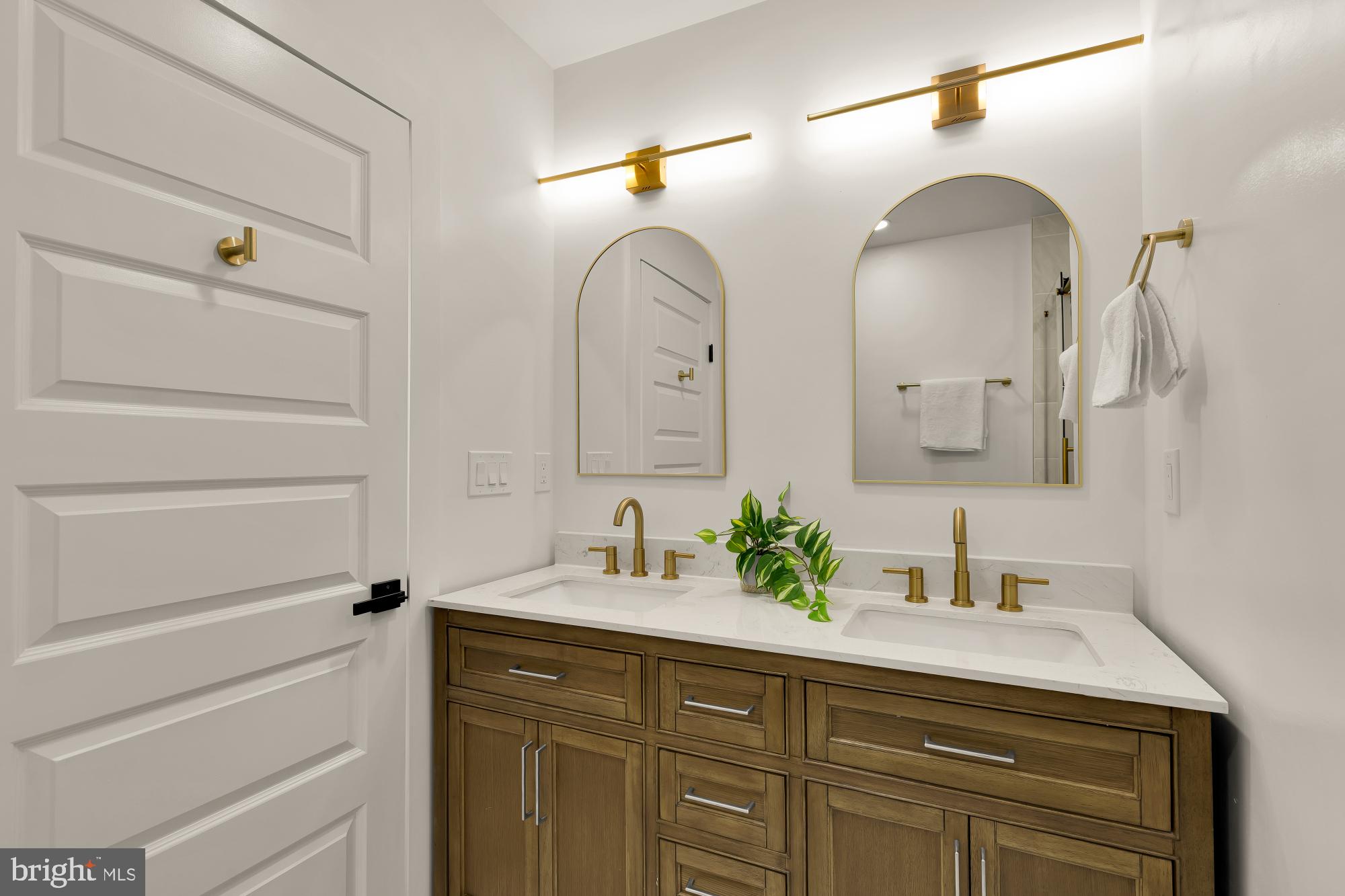 231 S Street Northeast, Unit 2 Washington, DC 20002 - Photo 27 of 38