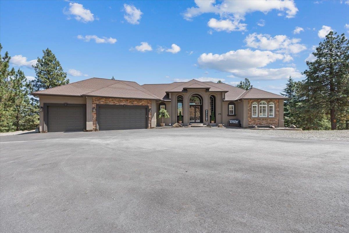 7105 South Saddle Ridge Road Spokane Valley, WA 99016 - Photo 2 of 49