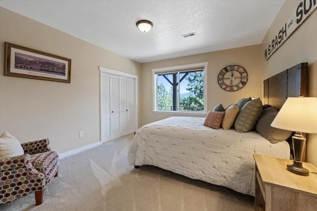 $1,040,000 | 7105 South Saddle Ridge Road, Spokane Valley, WA 99016