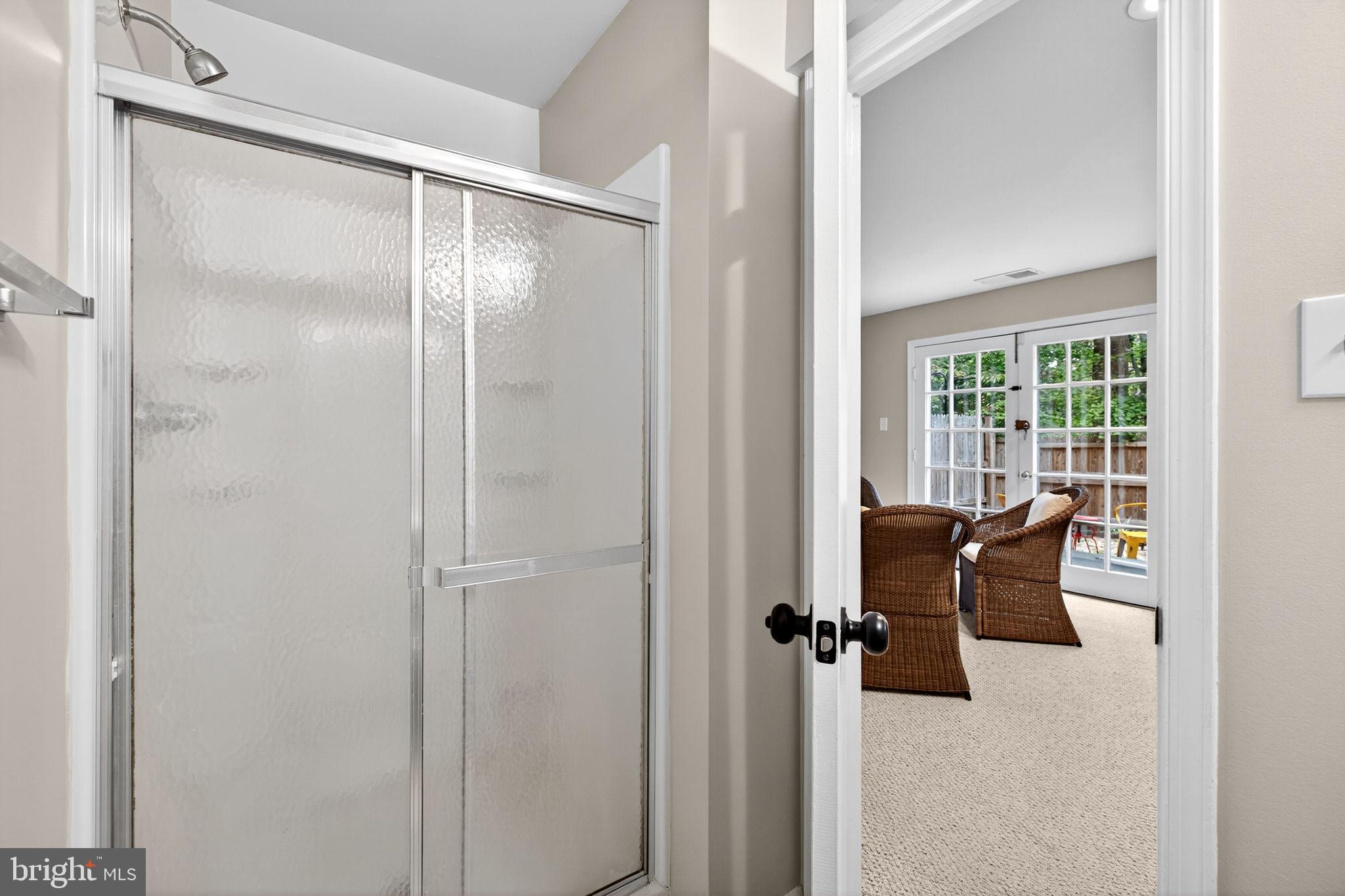 6517 Orono Court Springfield, VA 22152 - Photo 30 of 64 LL Bath - shower