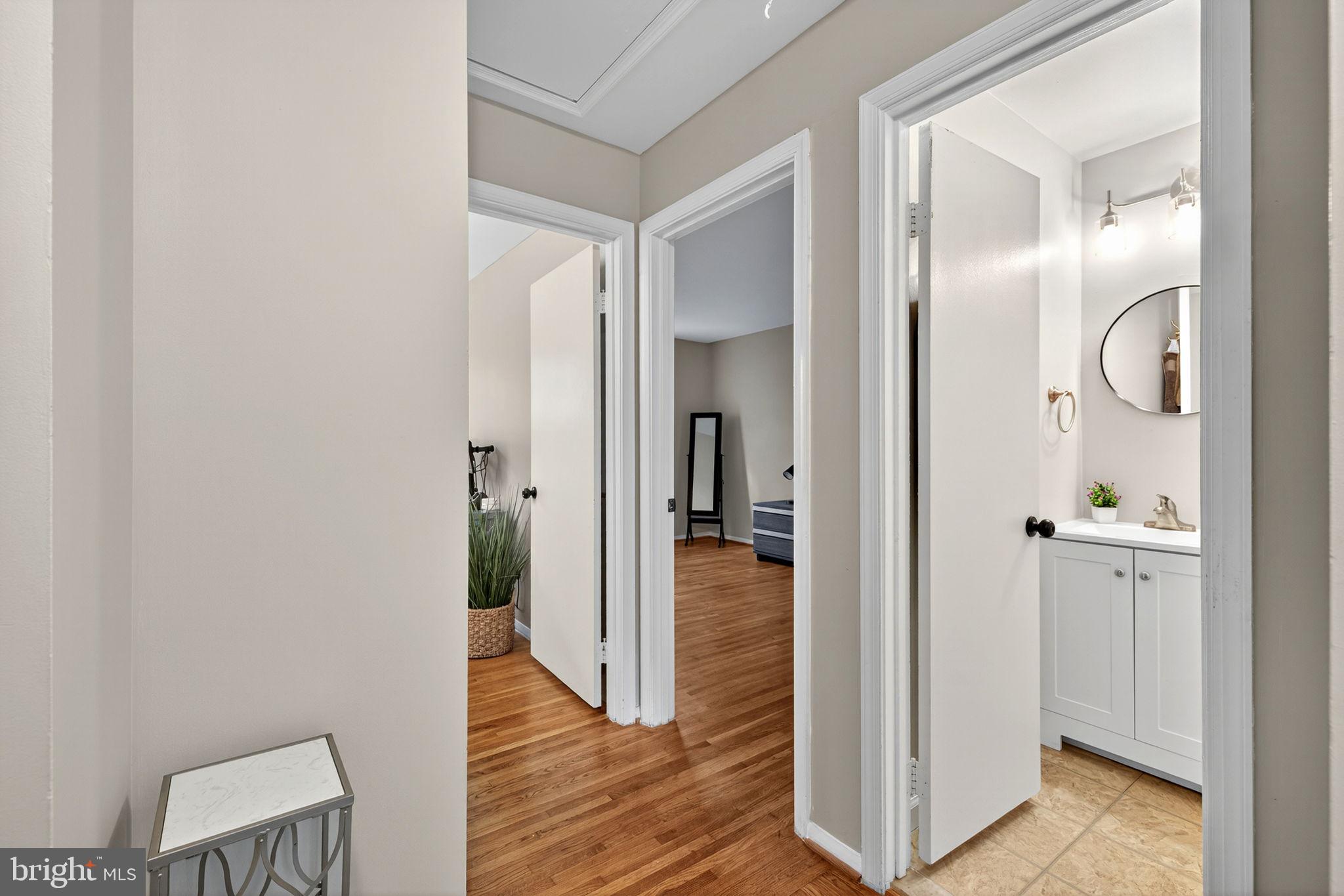 6517 Orono Court Springfield, VA 22152 - Photo 45 of 64 Upper Hall full bath