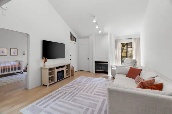 $409,900 | 7646 Creekridge Lane, Citrus Heights, CA 95610