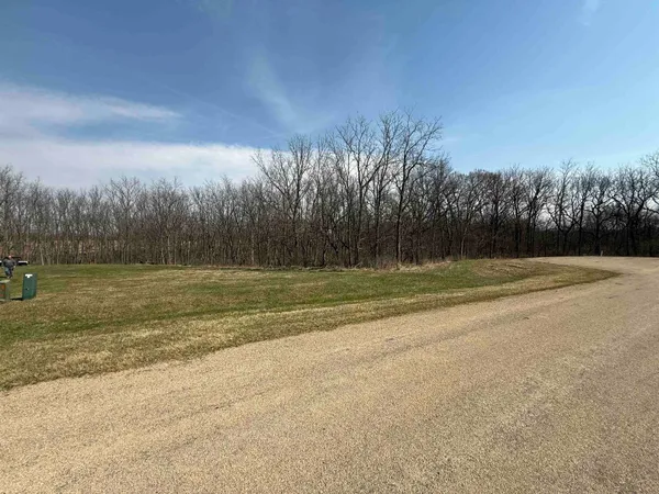 $53,000 | 9718 West Royal Oaks Court, Lena, IL 61048