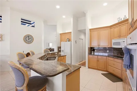 $1,350,000 | 10815 Phoenix Way, Naples, FL 34119