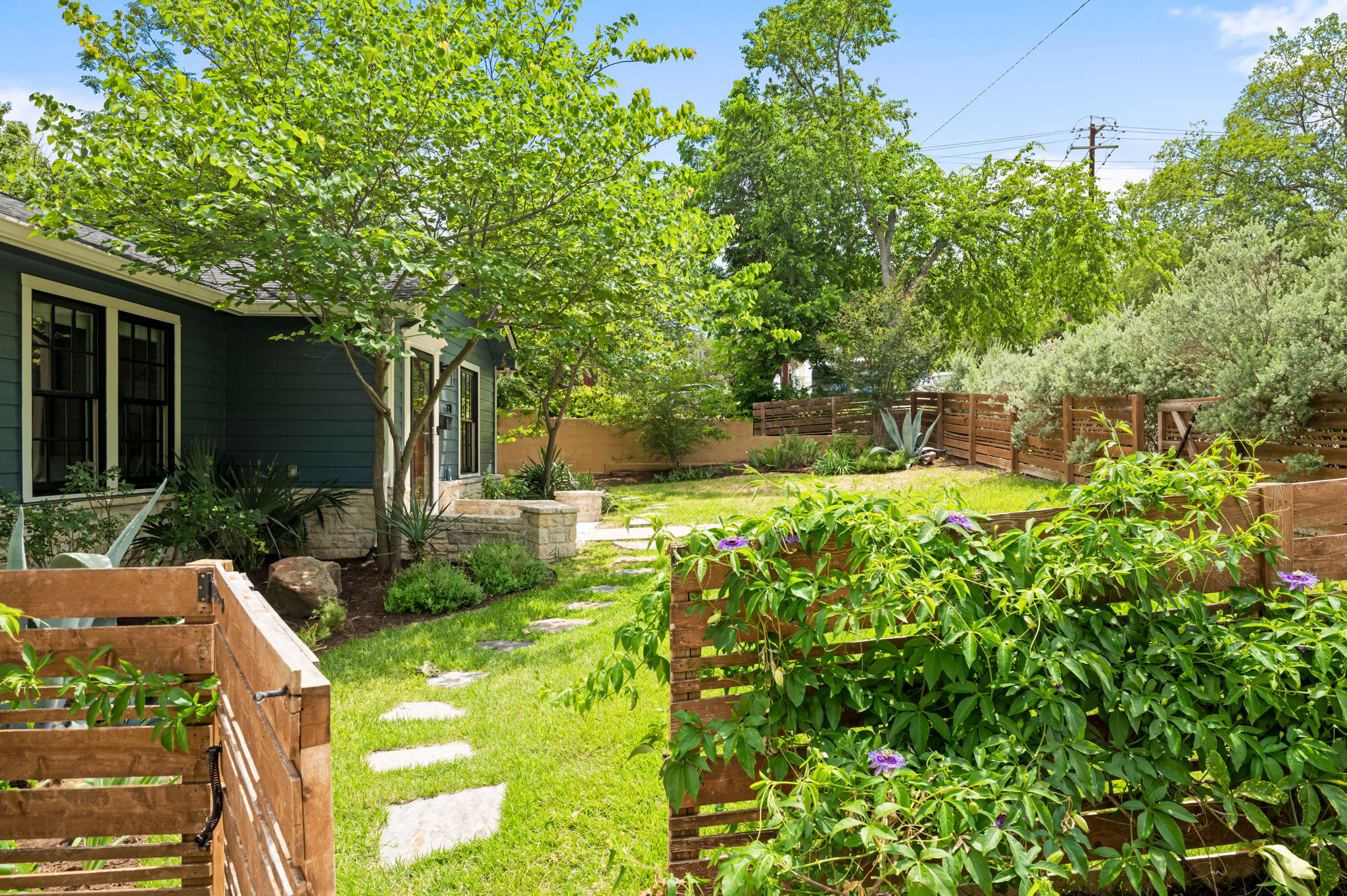 3811 Cherrywood Road Austin, TX 78722 - Photo 5 of 40