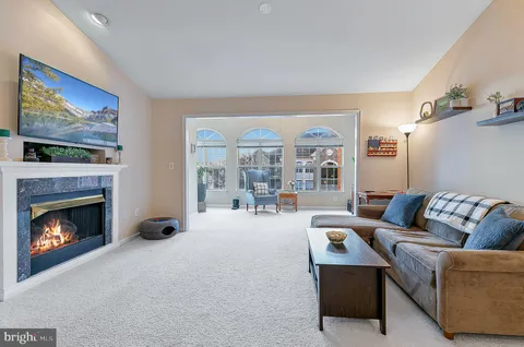 $415,000 | 6612 Netties Lane, Unit 26L, Alexandria, VA 22315