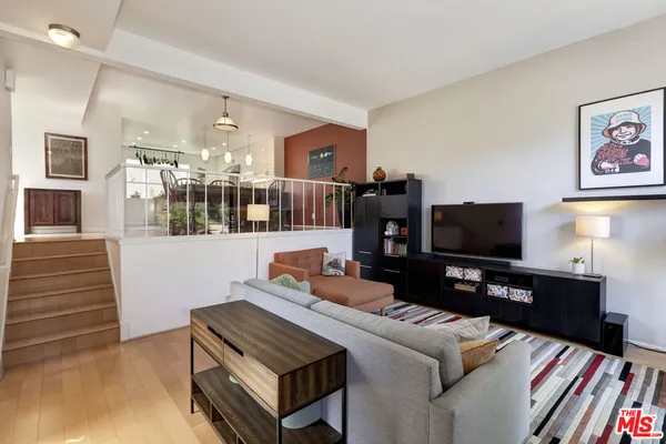 $5,700 | 13011 Mindanao Way, Unit 1, Marina del Rey, CA 90292