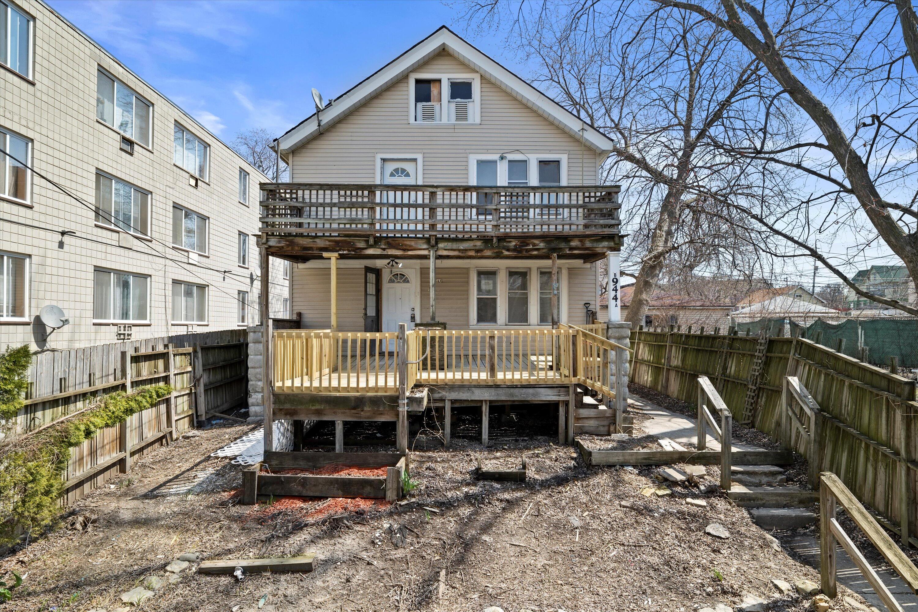 944 North 37th Street, Unit 946 Milwaukee, WI 53208 - Photo 4 of 16 01-JEFF9439