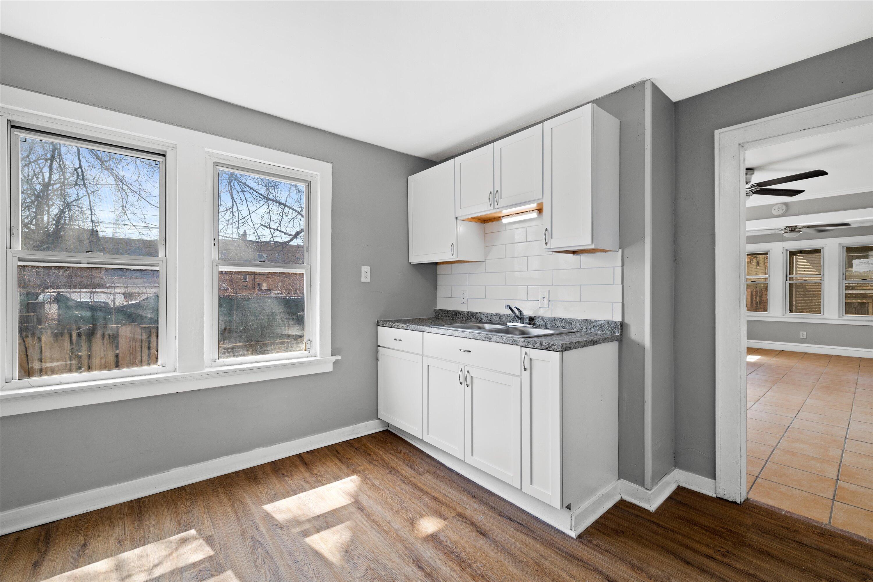 944 North 37th Street, Unit 946 Milwaukee, WI 53208 - Photo 7 of 16 07-JEFF9415