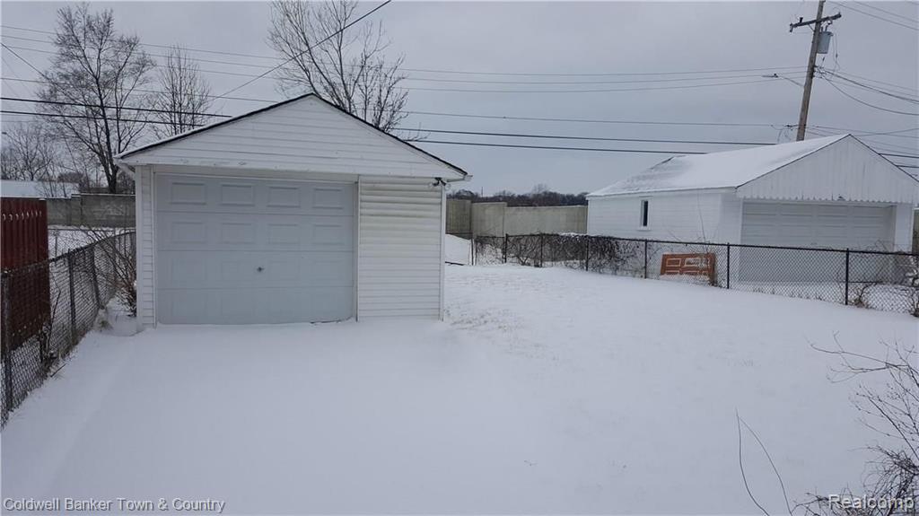 9909 Appleton Redford, MI 48239 - Photo 2 of 22
