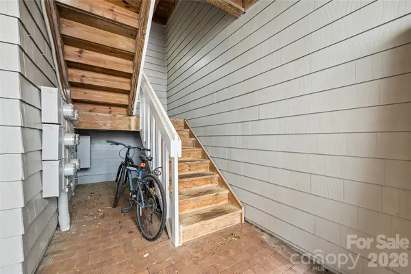 $345,000 | 308 Queens Road, Unit 17, Charlotte, NC 28204