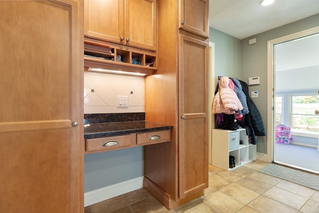 16 Emily Road Framingham, MA 01701 - Photo 19 of 42 Gallery Image 19