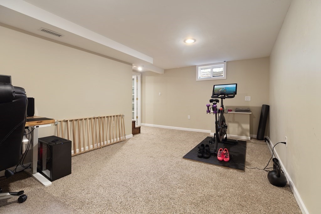 16 Emily Road Framingham, MA 01701 - Photo 32 of 42 Gallery Image 32