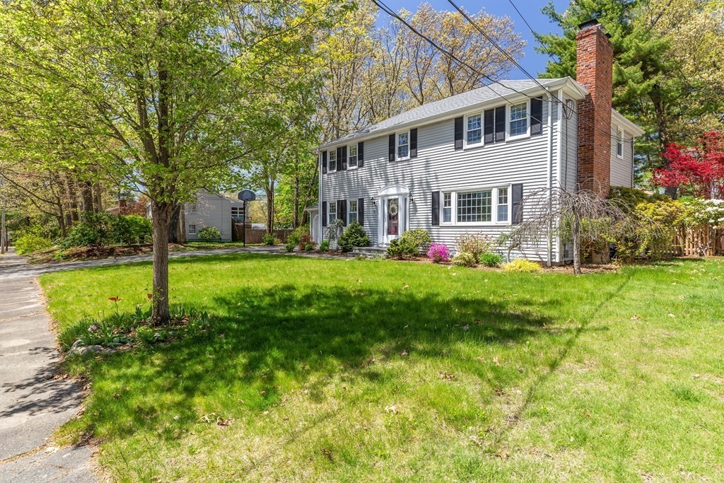 16 Emily Road Framingham, MA 01701 - Photo 4 of 42 Gallery Image 4
