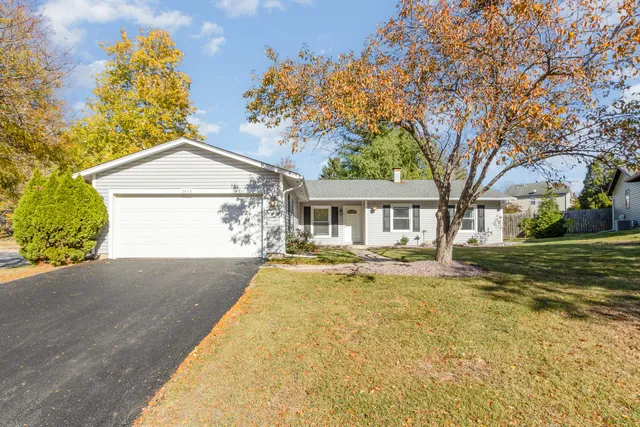 $360,000 | 2476 Village Court, Aurora, IL 60504