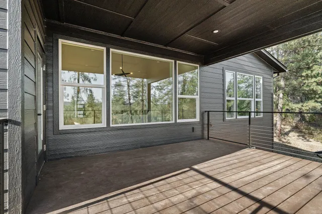 $699,000 | 2418 East Casper Drive, Spokane, WA 99223