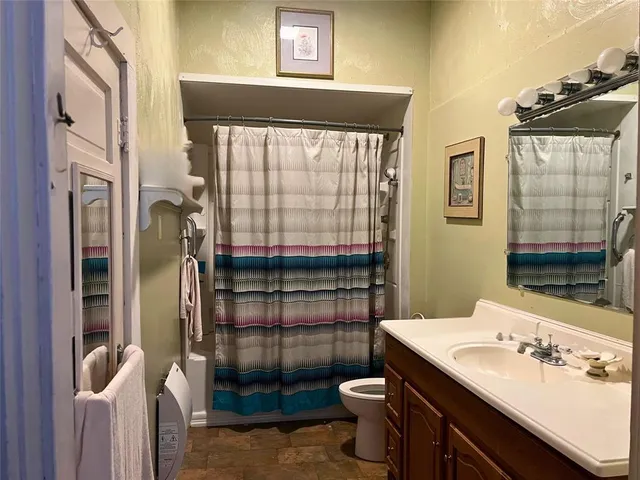 $130,000 | 907 Nw Avenue, Childress, TX 79201