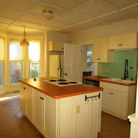 $449,000 | 86 North Maple Street, Northampton, MA 01062