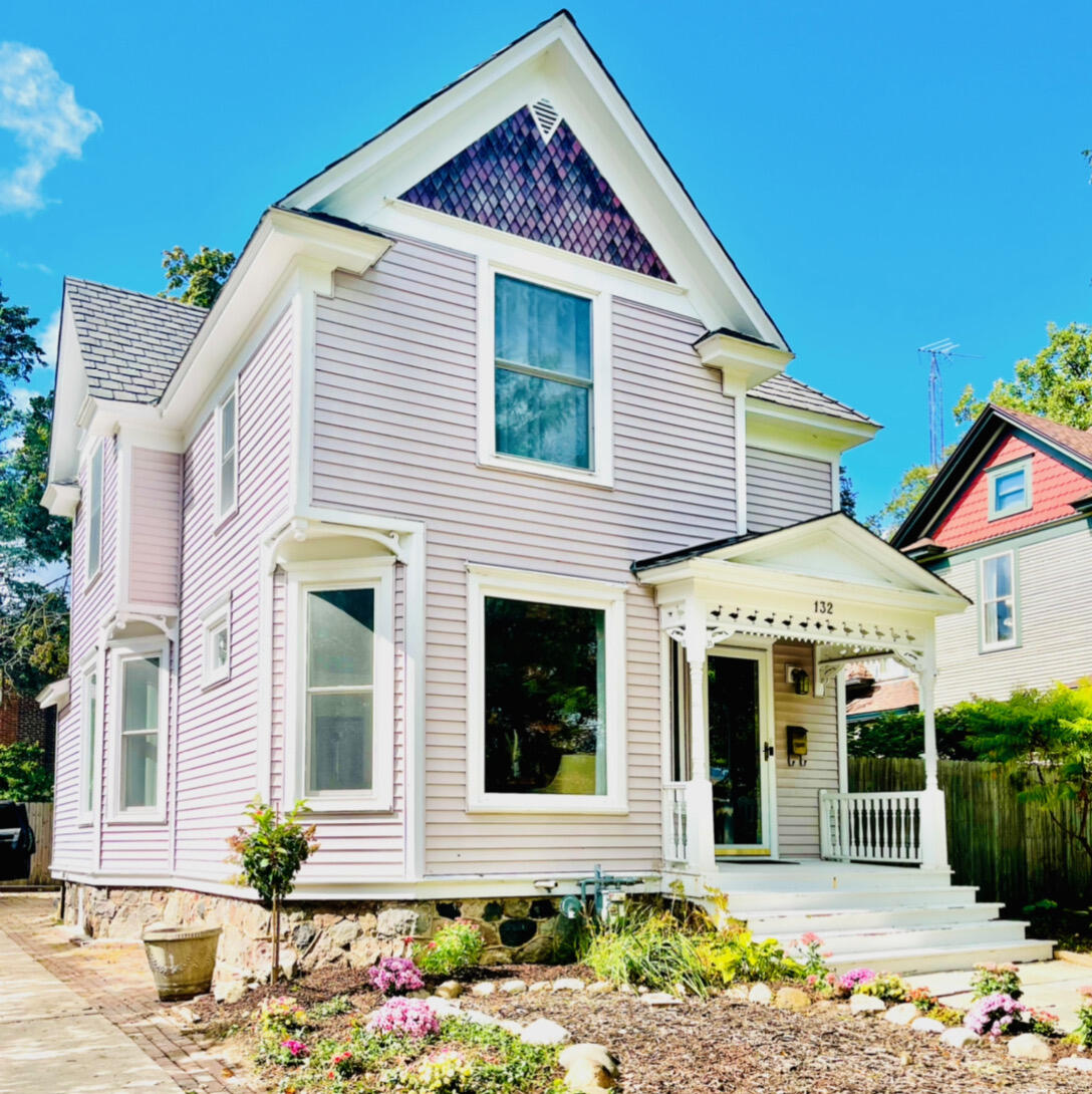 132 South 2nd Street Delavan, WI 53115 - Photo 2 of 27 IMG_0653