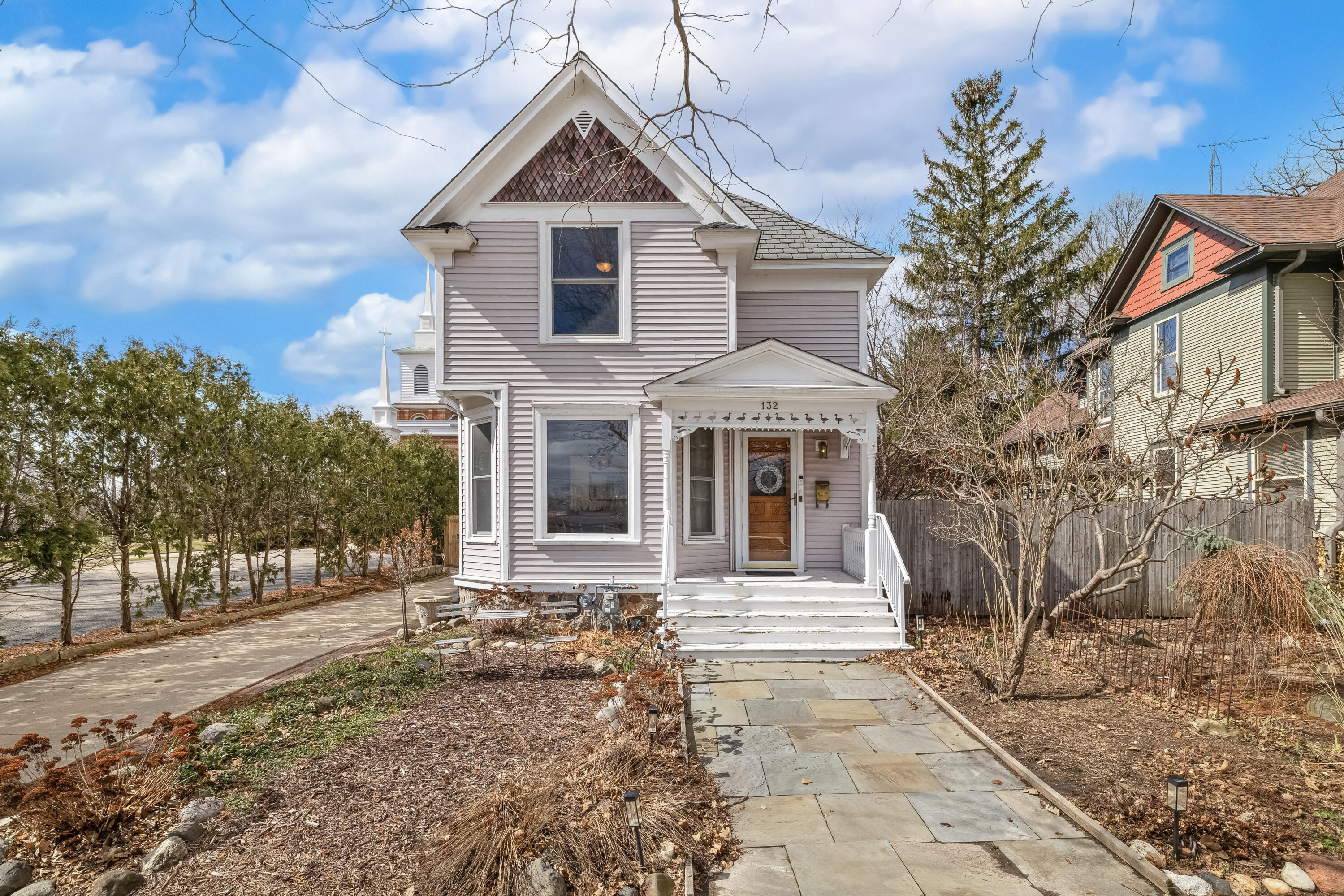 132 South 2nd Street Delavan, WI 53115 - Photo 3 of 27 14-05