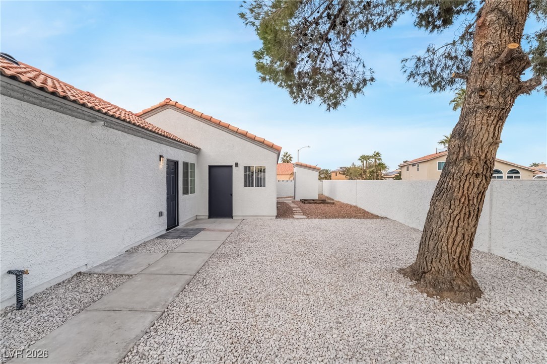 2850 Nikki Place Henderson, NV 89074 - Photo 39 of 64 View of fenced backyard