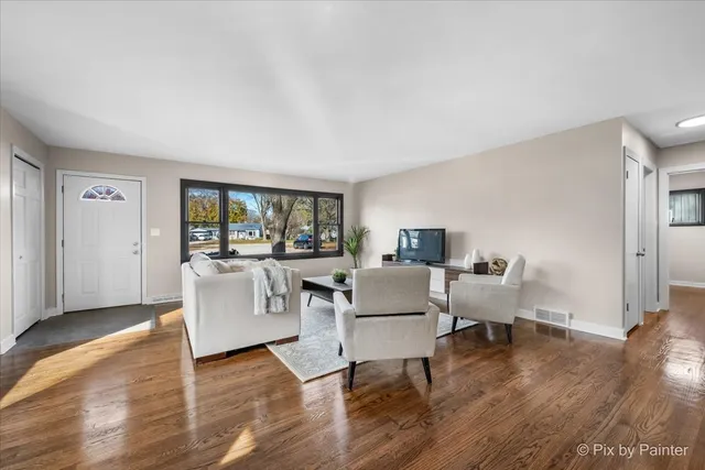 $349,000 | 215 Sunset Terrace, Crystal Lake, IL 60014