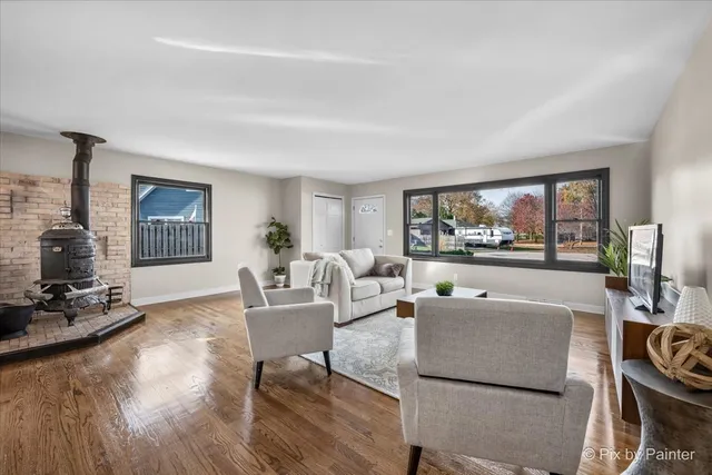 $349,000 | 215 Sunset Terrace, Crystal Lake, IL 60014