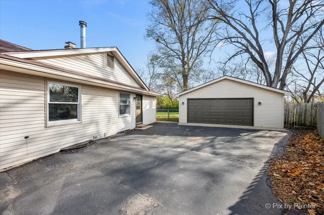 $349,000 | 215 Sunset Terrace, Crystal Lake, IL 60014