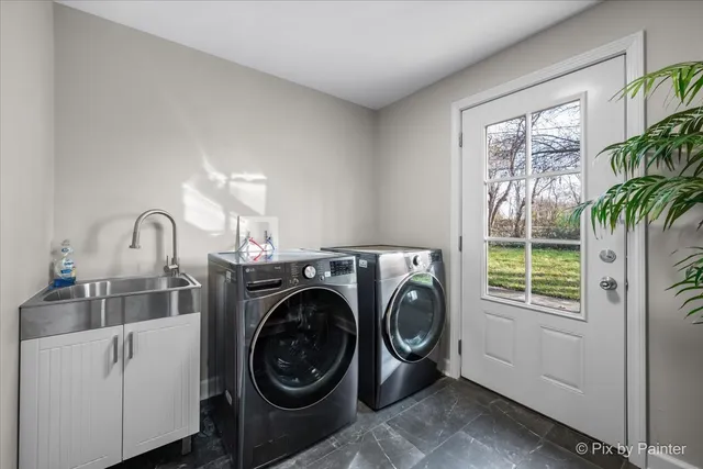 $349,000 | 215 Sunset Terrace, Crystal Lake, IL 60014