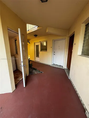 $1,800 | 1601 Northeast Miami Gardens Drive, Unit 103, Miami, FL 33179