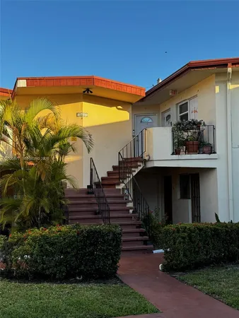 $1,800 | 1601 Northeast Miami Gardens Drive, Unit 103, Miami, FL 33179